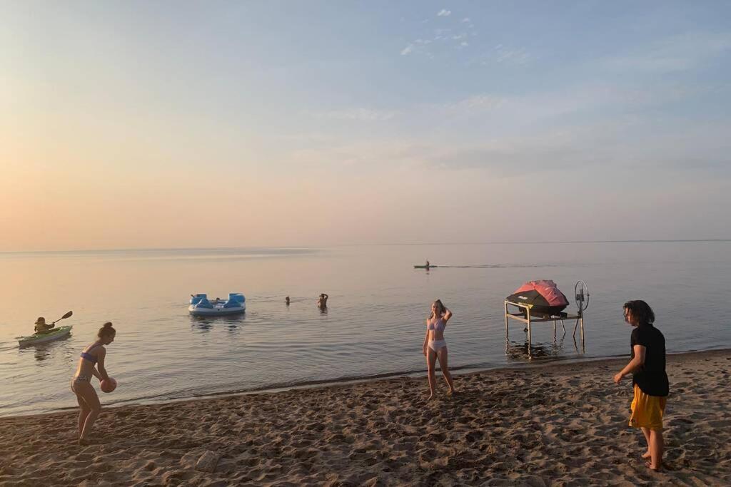 Desbiens Maison Sur Le Lac מראה חיצוני תמונה
